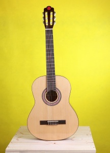 guitarchateauc08-c06