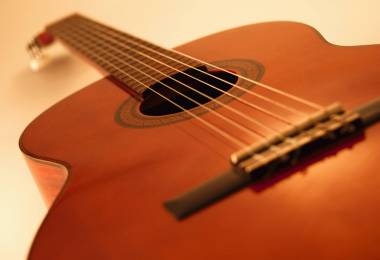 Cách phân biệt đàn Guitar Classic và Guitar Flamenco