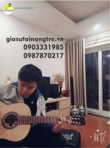 Cần gia sư dạy đàn Guitar tại Hà Nội