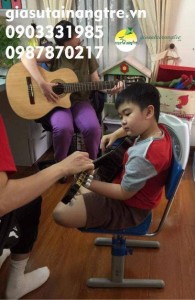 Nhận gia sư dạy đàn Guitar tại Hà Nội